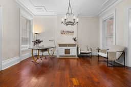 Walk to Allentown | Patio | WFH Setup | Spacious - Image 4